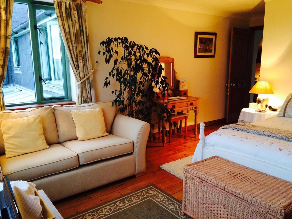 Bed and Breakfast Trecarne House Лискерд Номер фото