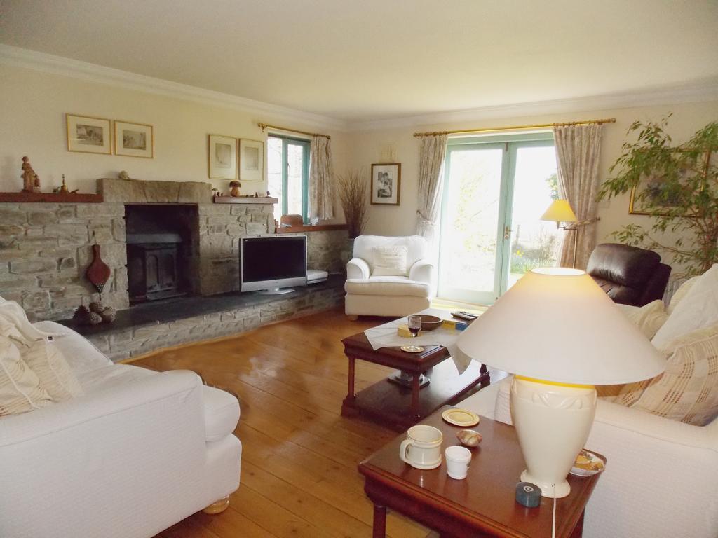 Bed and Breakfast Trecarne House Лискерд Экстерьер фото