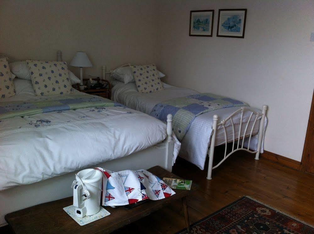 Bed and Breakfast Trecarne House Лискерд Экстерьер фото